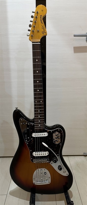 Fender Made in Japan Classic 60s Jaguar 3TSの画像